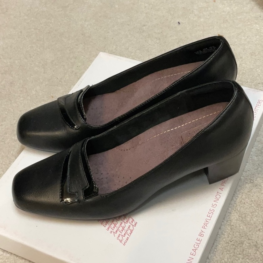 Clark’s Levee Delta Black Leather Cushioned Pump Heel Size 8 M